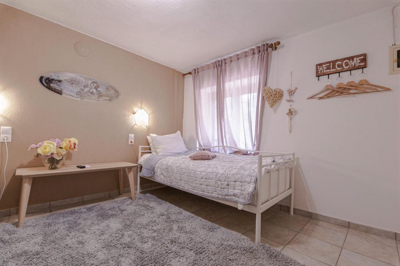 Rina'S House Villa กาลัมปากา ภายนอก รูปภาพ
