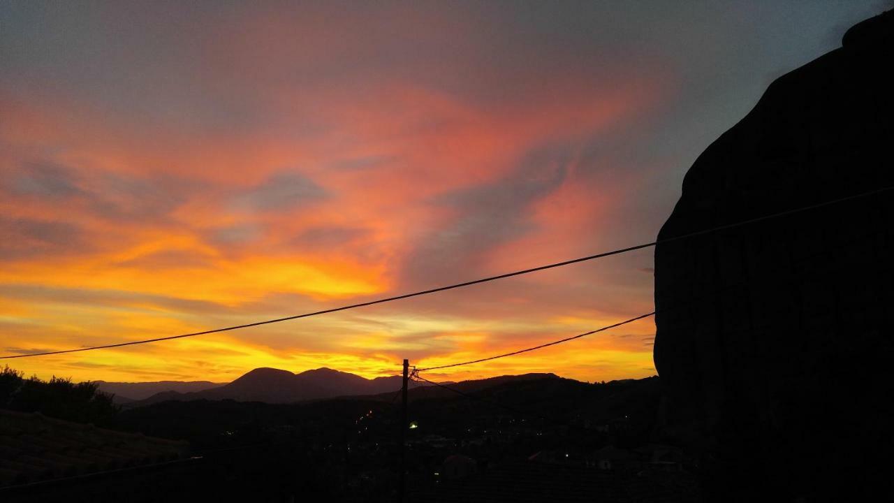 Rina'S House Villa กาลัมปากา ภายนอก รูปภาพ